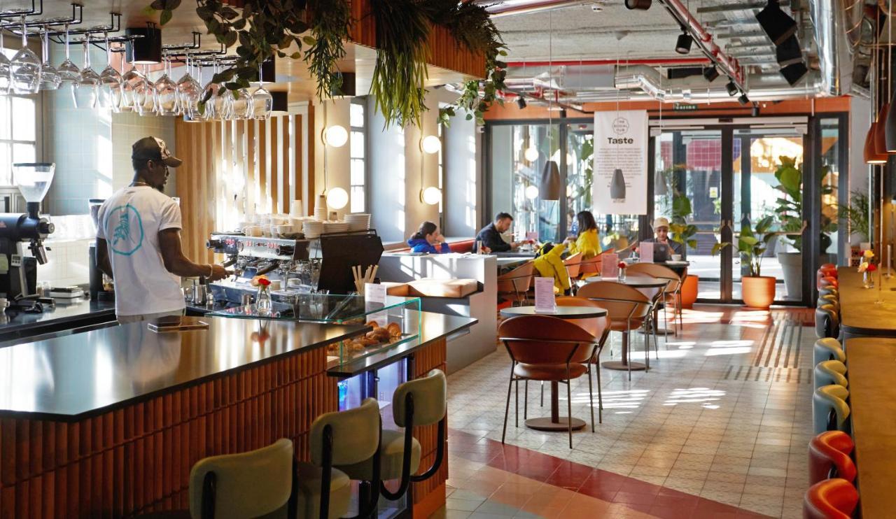 The Social Hub 4*