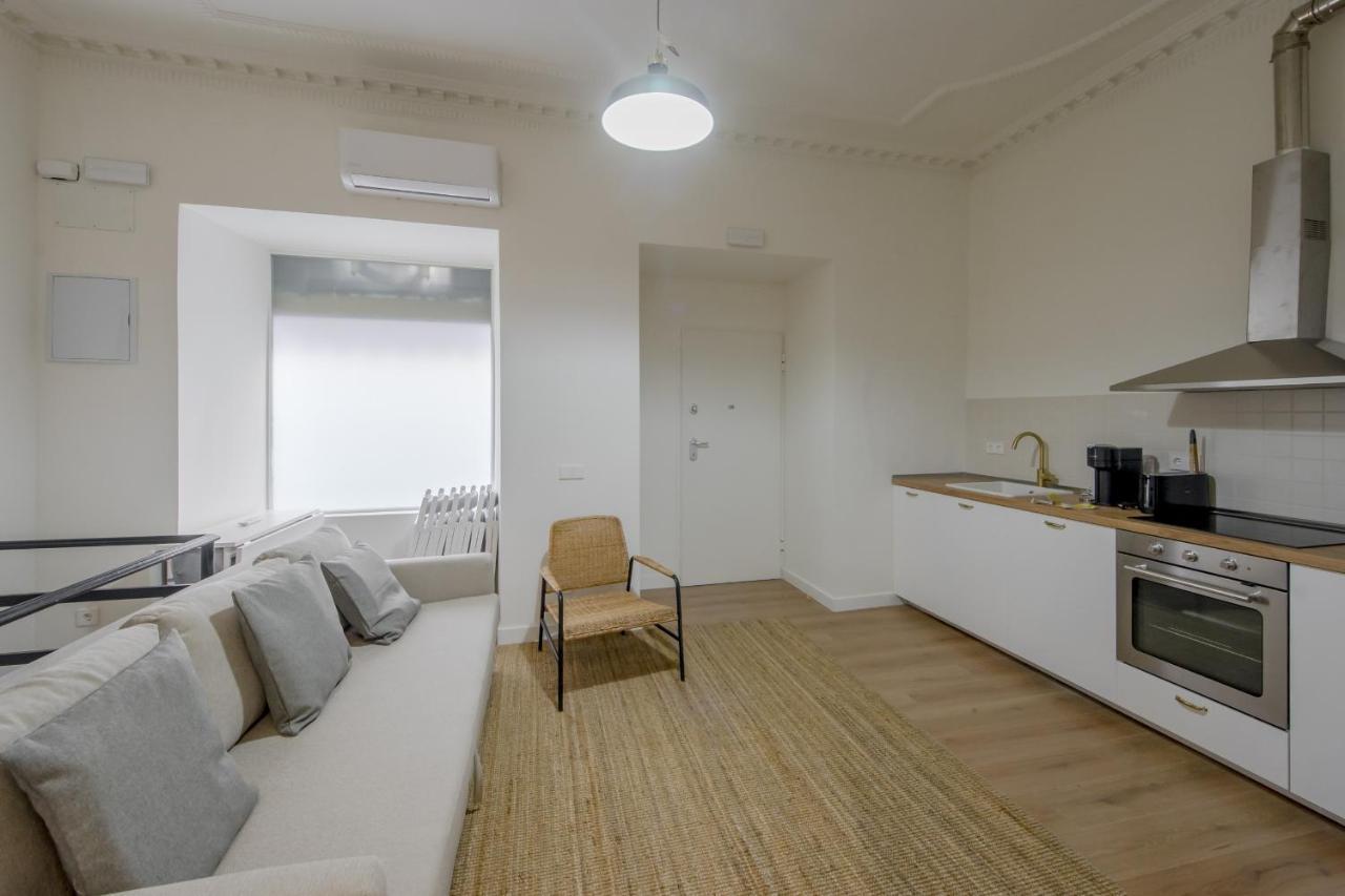 Modern Apt & Cool Interior Design En El Retiro Apartamento *