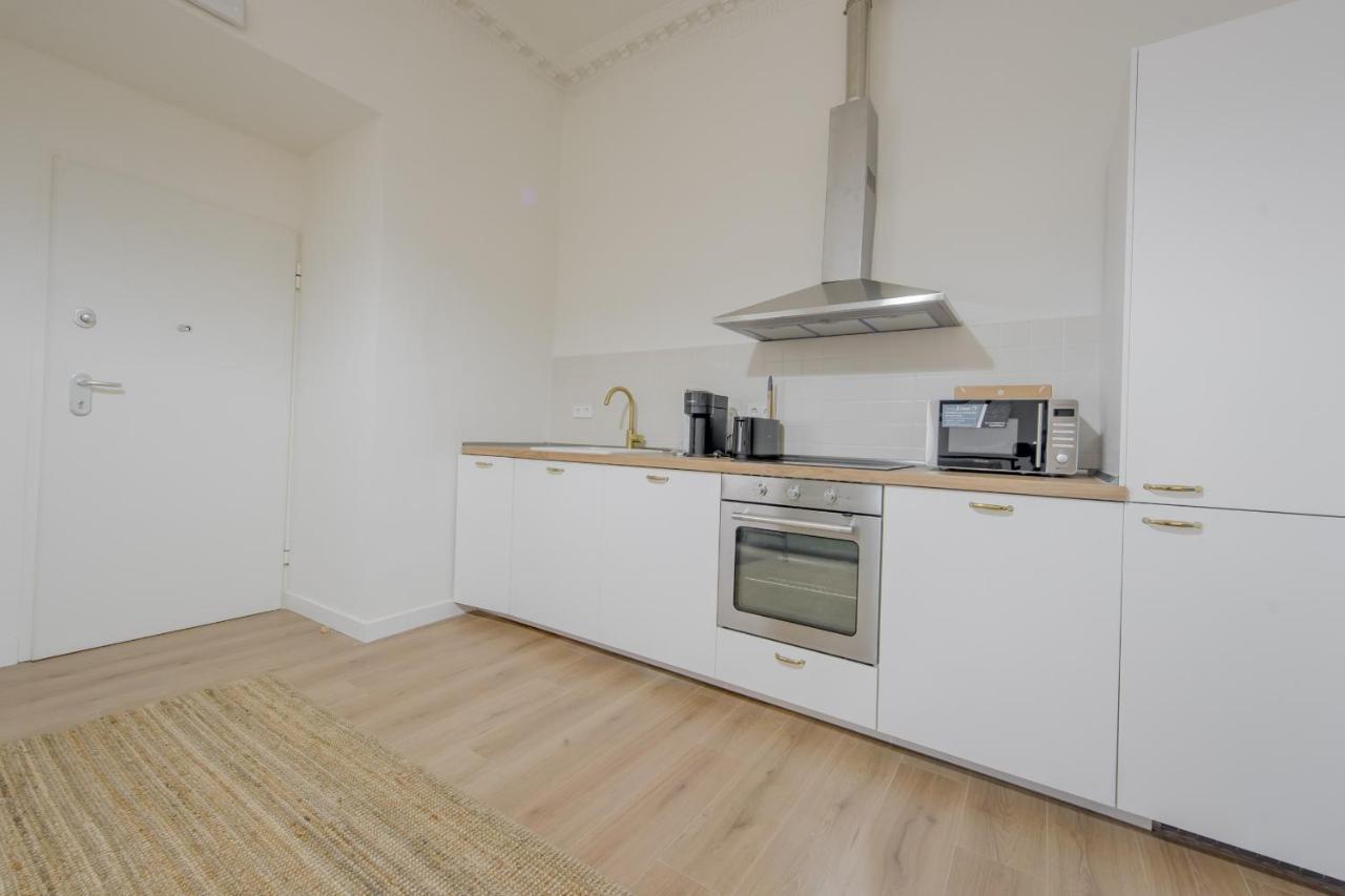 Modern Apt & Cool Interior Design En El Retiro * Madrid