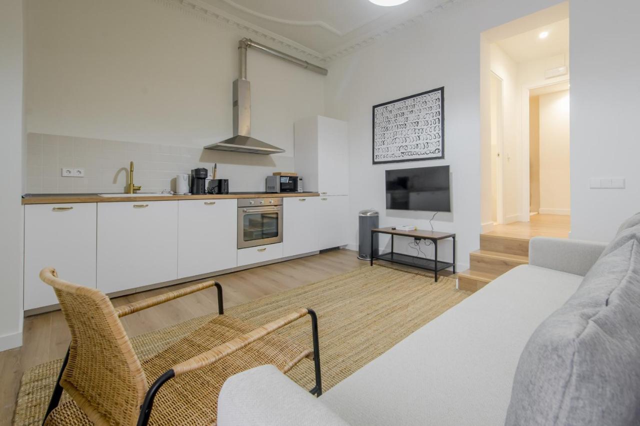 Modern Apt & Cool Interior Design En El Retiro Apartamento Madrid