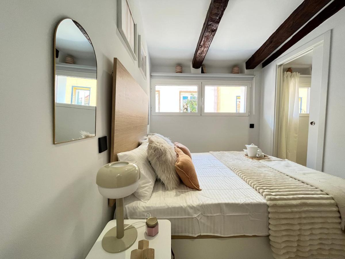 Apartamento Encantador Tirso Molina Exterior Meson Temporal