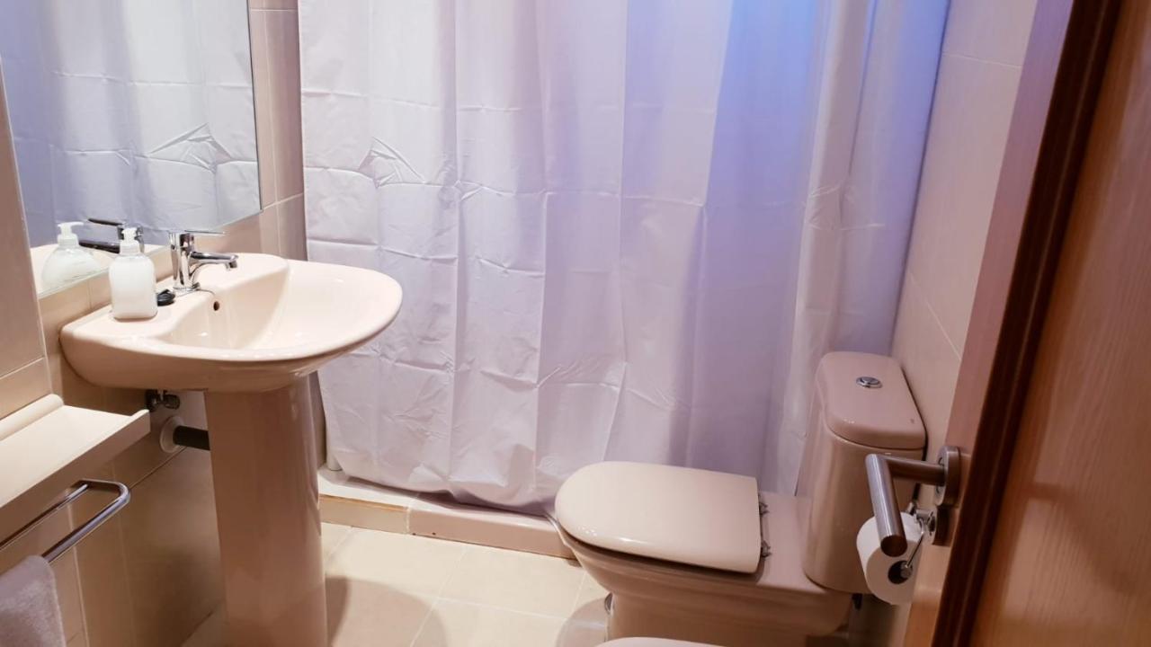 Close To Airport, Ifema Apartment