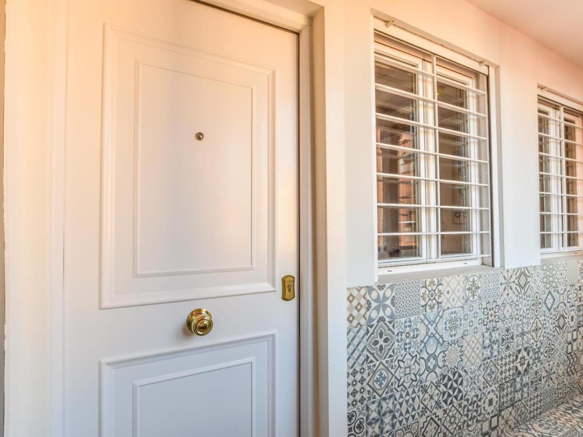Apartamento En La Plaza De Lavapies 4 Personas Apartamento *