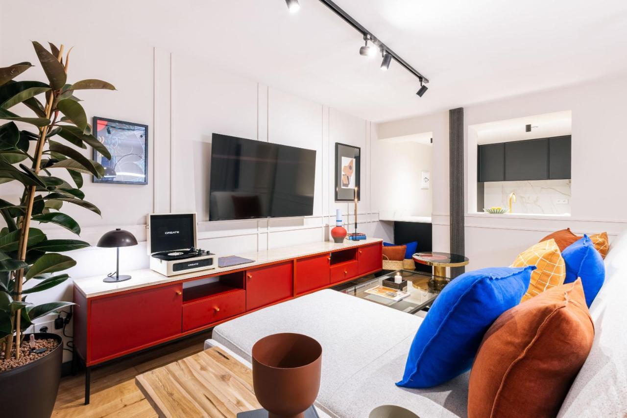 Stylish 4 +patio Luxury Gran Via * Madri