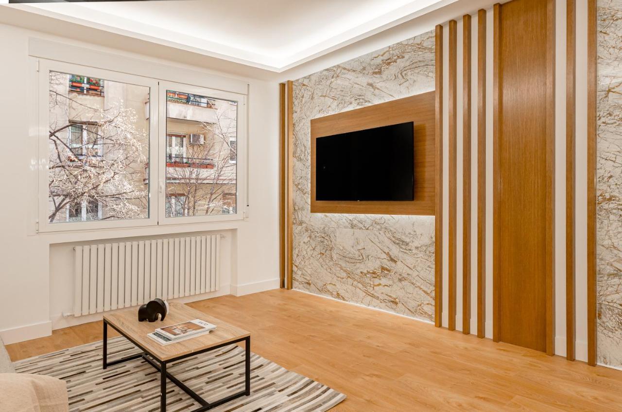 Salamanca Iv Calle Ayala 3br 3bh Apartamento