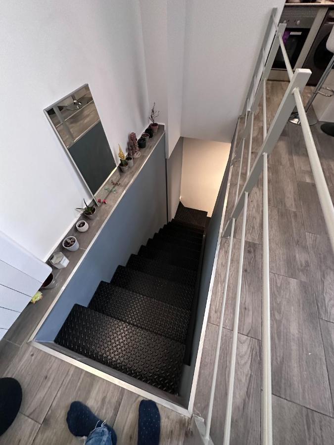 In Guest - Double With Private Bathroom * Madrid