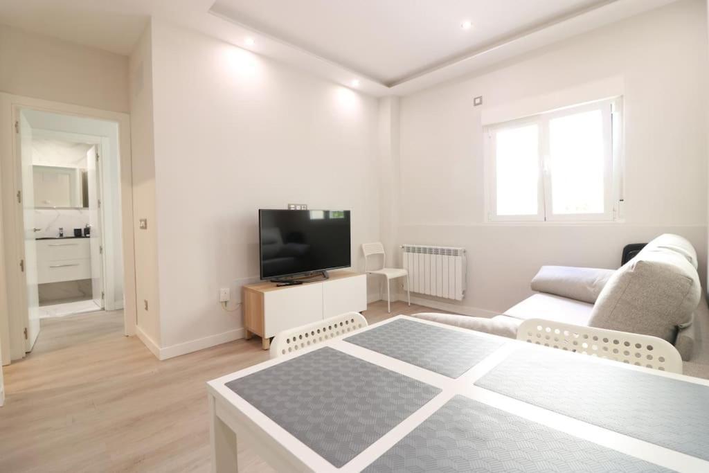 Apartamento Amaizing Malasana. 6pax 2bd 2bth *