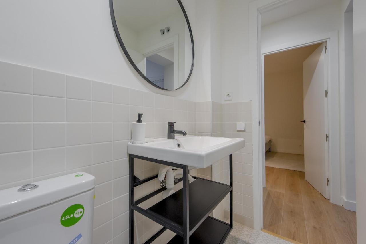 Modern Apt & Cool Interior Design En El Retiro * Madrid