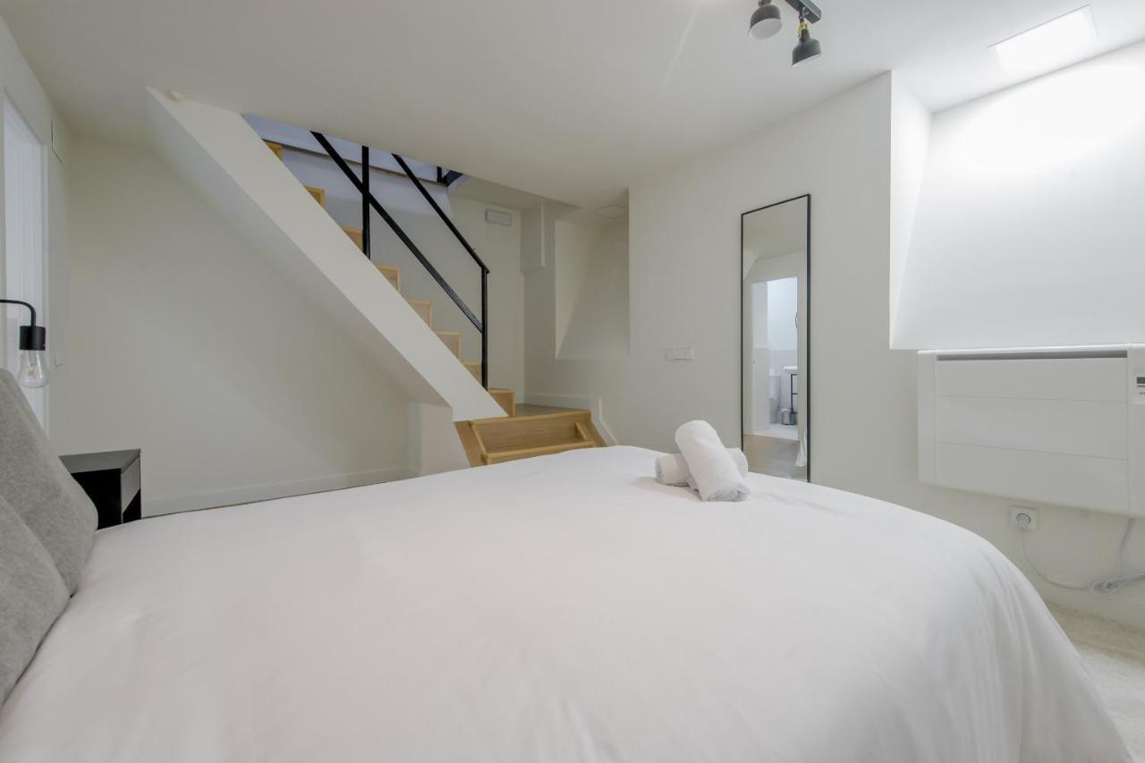 Modern Apt & Cool Interior Design En El Retiro * Madrid