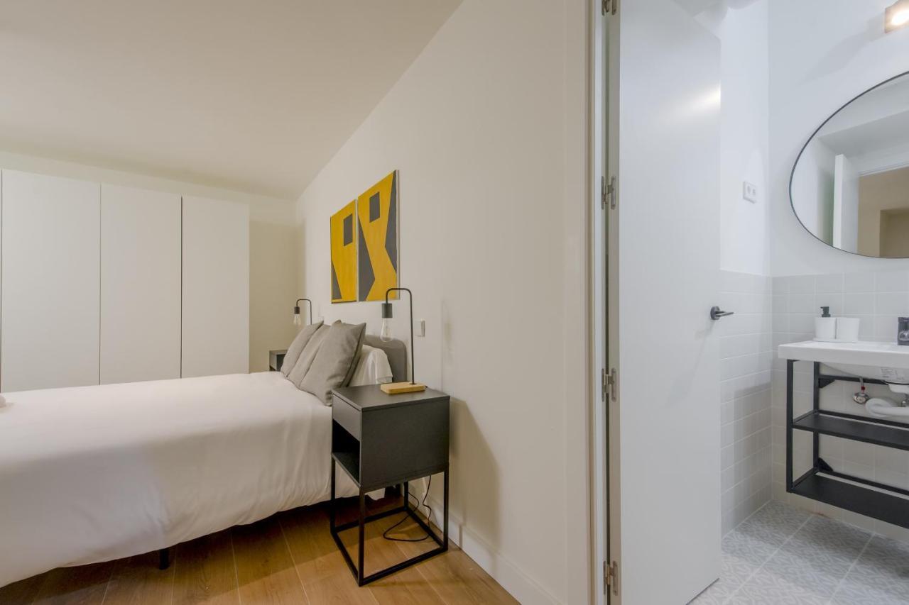 Modern Apt & Cool Interior Design En El Retiro Apartamento
