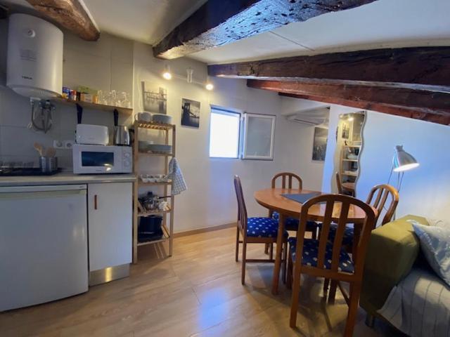 Calle Embajadores - Apart 4 Pax Pza Cascorro Apartment *
