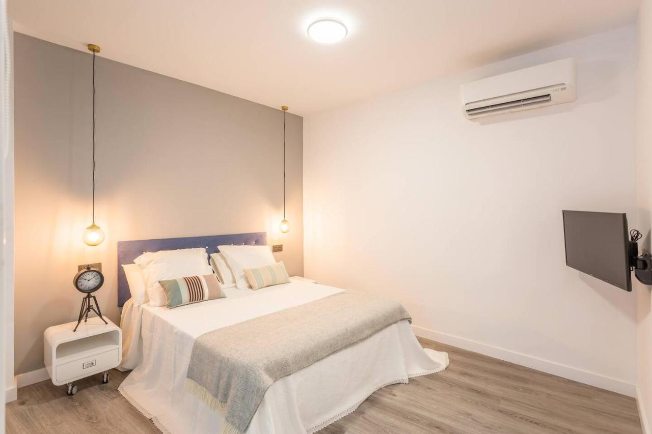 Large And Vanguardist- 2bd 2bth- Letras * Madrid