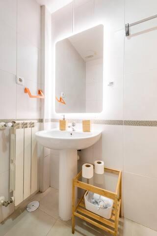 Especial Grupos A 3 Paradas Del Metro Atocha Apartamento Madri