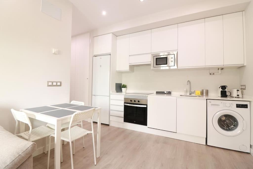 Apartamento Amaizing Malasana. 6pax 2bd 2bth Madrid
