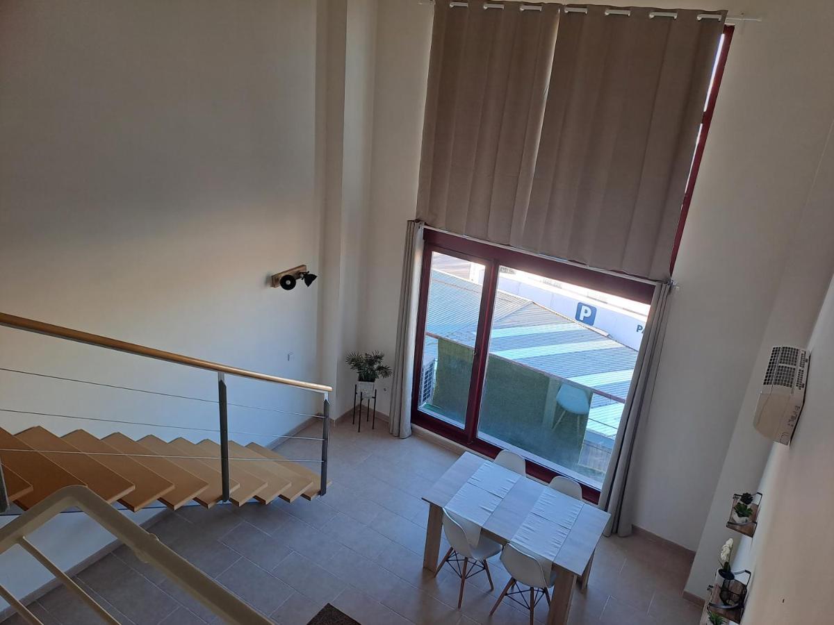Lejlighed Acogedor Loftcon Garaje A 10min Del Aeropuerto E Ifema Madrid