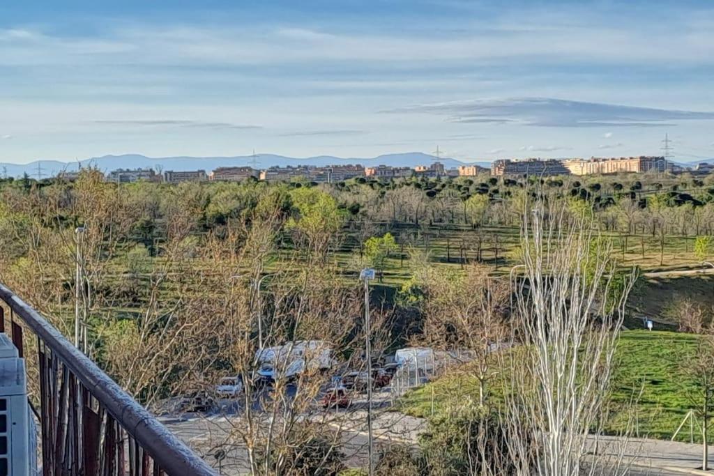 Acogedor Loftcon Garaje A 10min Del Aeropuerto E Ifema * Madri