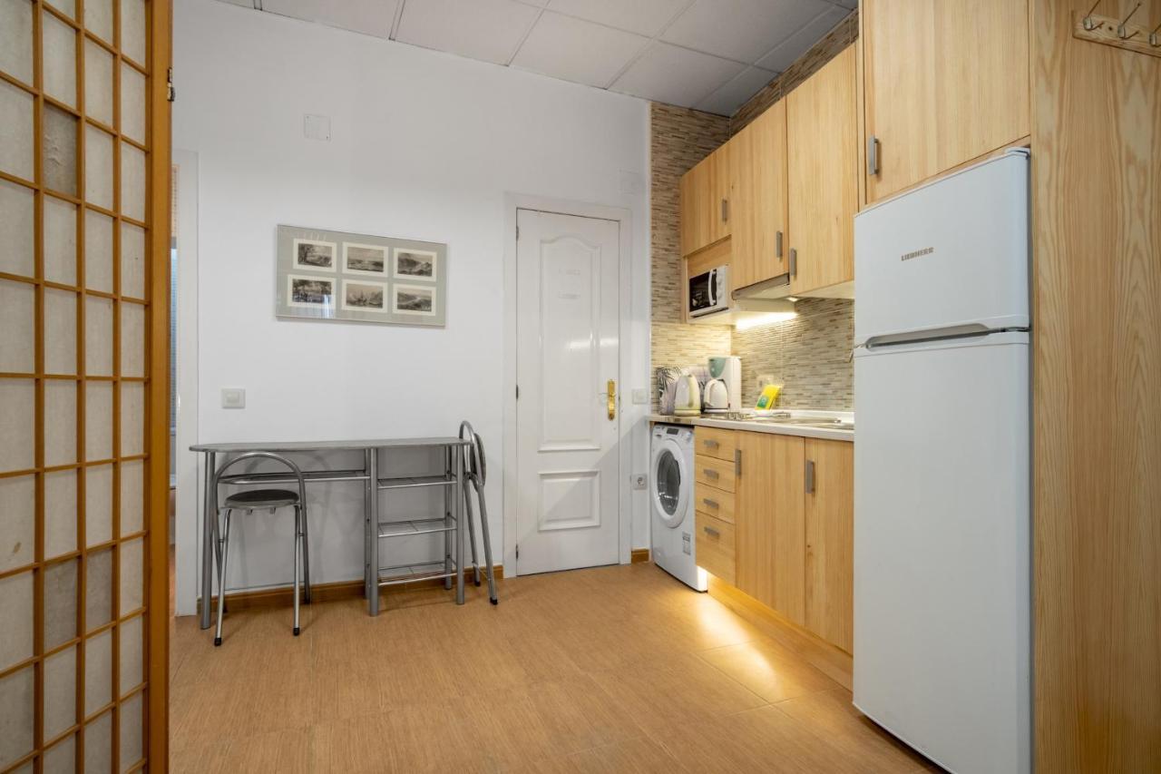 Apartment 2 Bedrooms 1,5 Bathrooms Furnished - Malasana - Cozy & Vintage - Minty