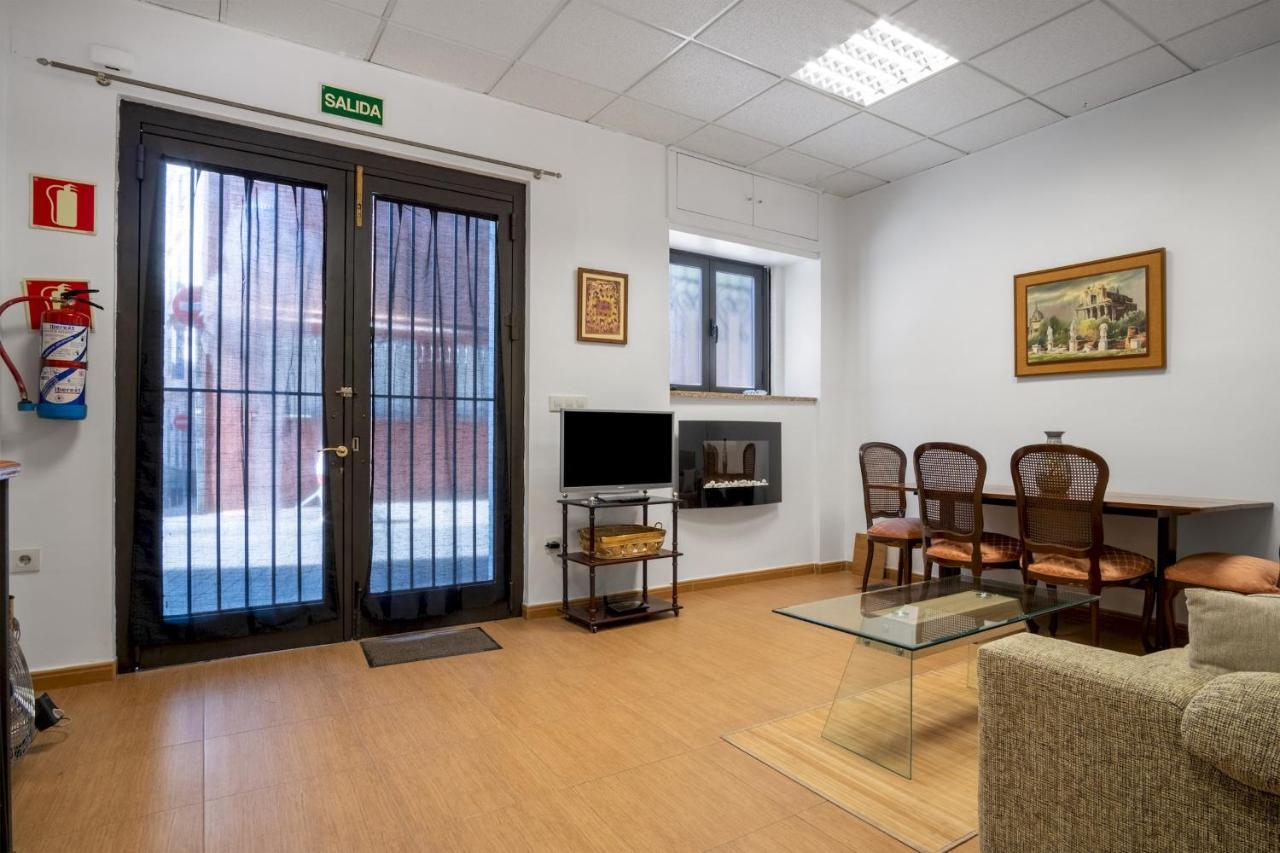 2 Bedrooms 1,5 Bathrooms Furnished - Malasana - Cozy & Vintage - Minty *