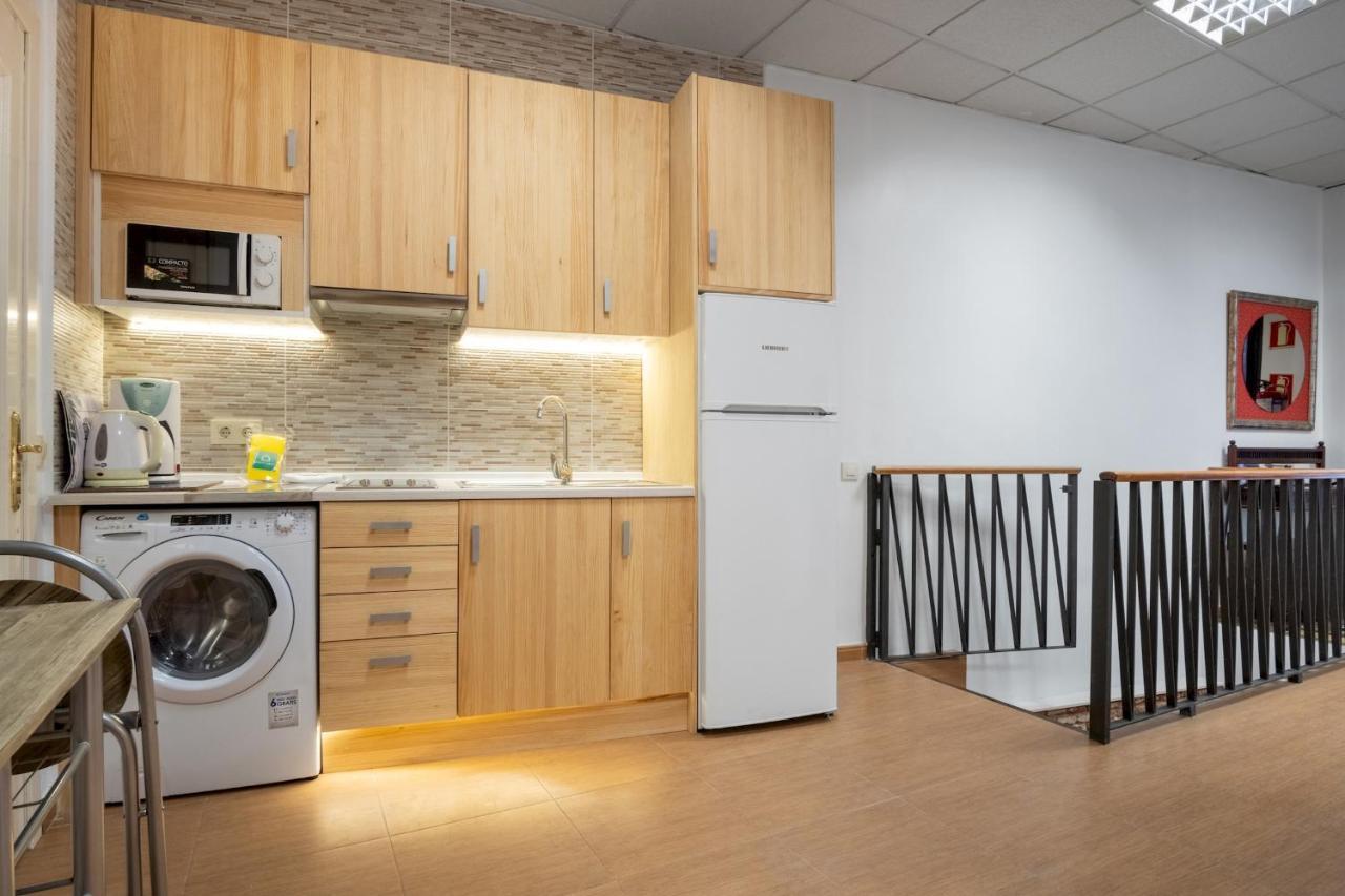 2 Bedrooms 1,5 Bathrooms Furnished - Malasana - Cozy & Vintage - Minty Apartment Madrid