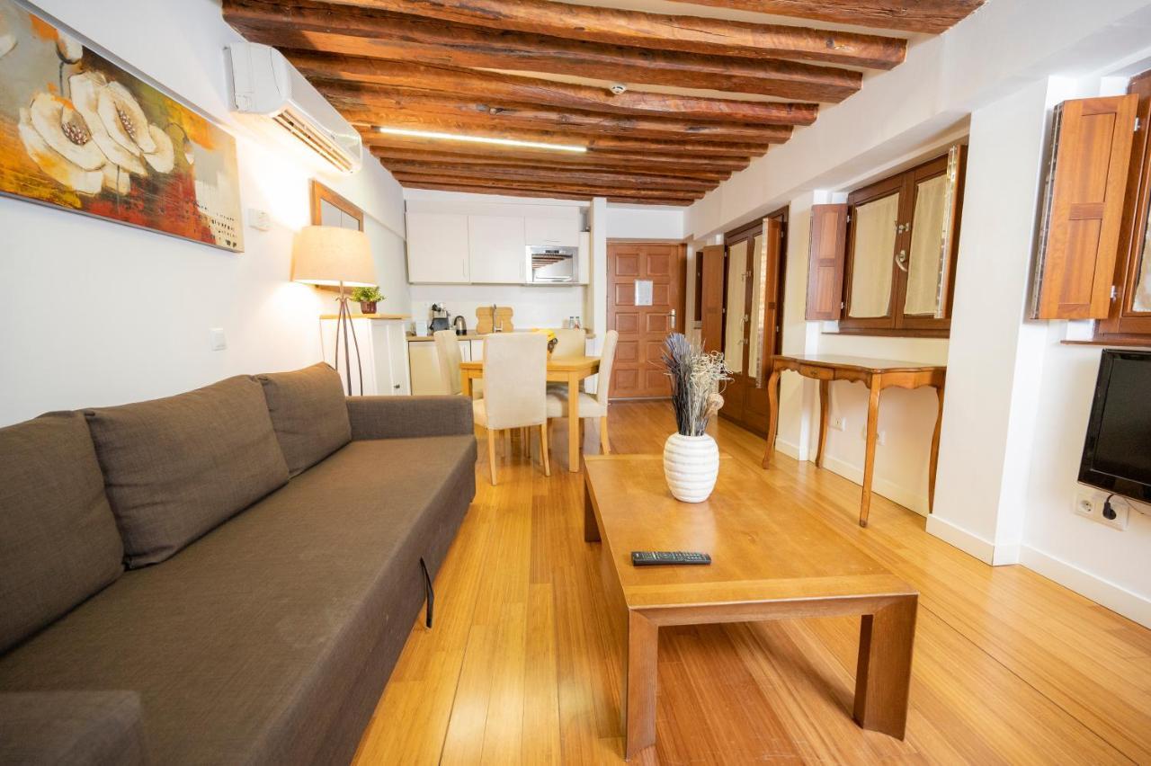 Huertas Apartment