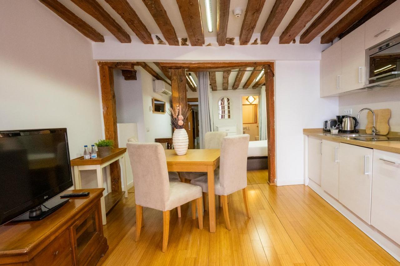 Huertas Apartment *