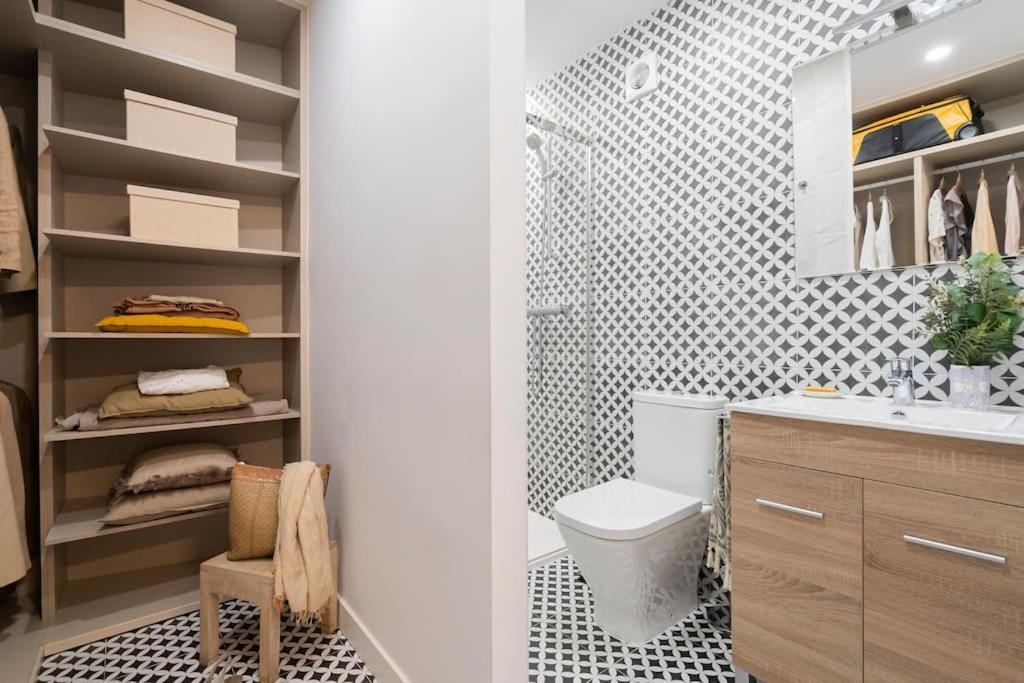 Family Flat Near Pz Castilla-plat * Madrid