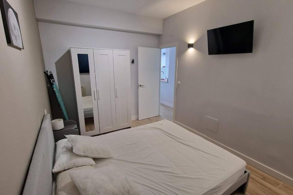 Loft En Junto Al Metro. Madri