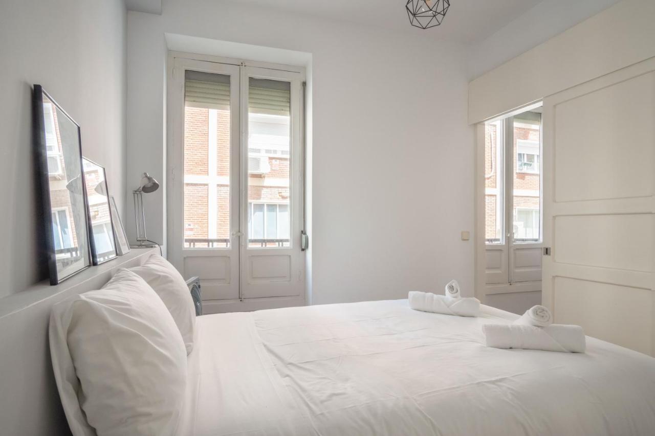 2 Bedrooms 1 Bathroom Furnished - Anton Martin - Vintage - Mintystay *