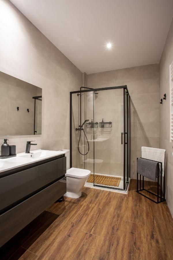 Nuevo! 2 Hab, Bano Doble, Garaje, Metro A 200m Apartamento Madri