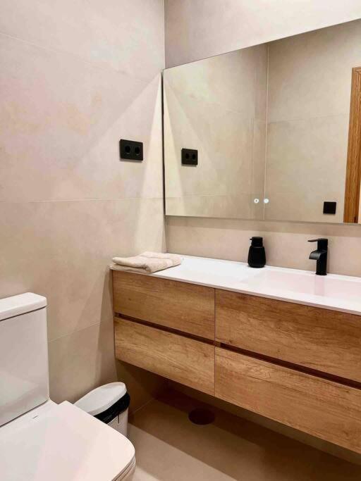 Modern 6 Pax In Barrio Salamanca Madrid