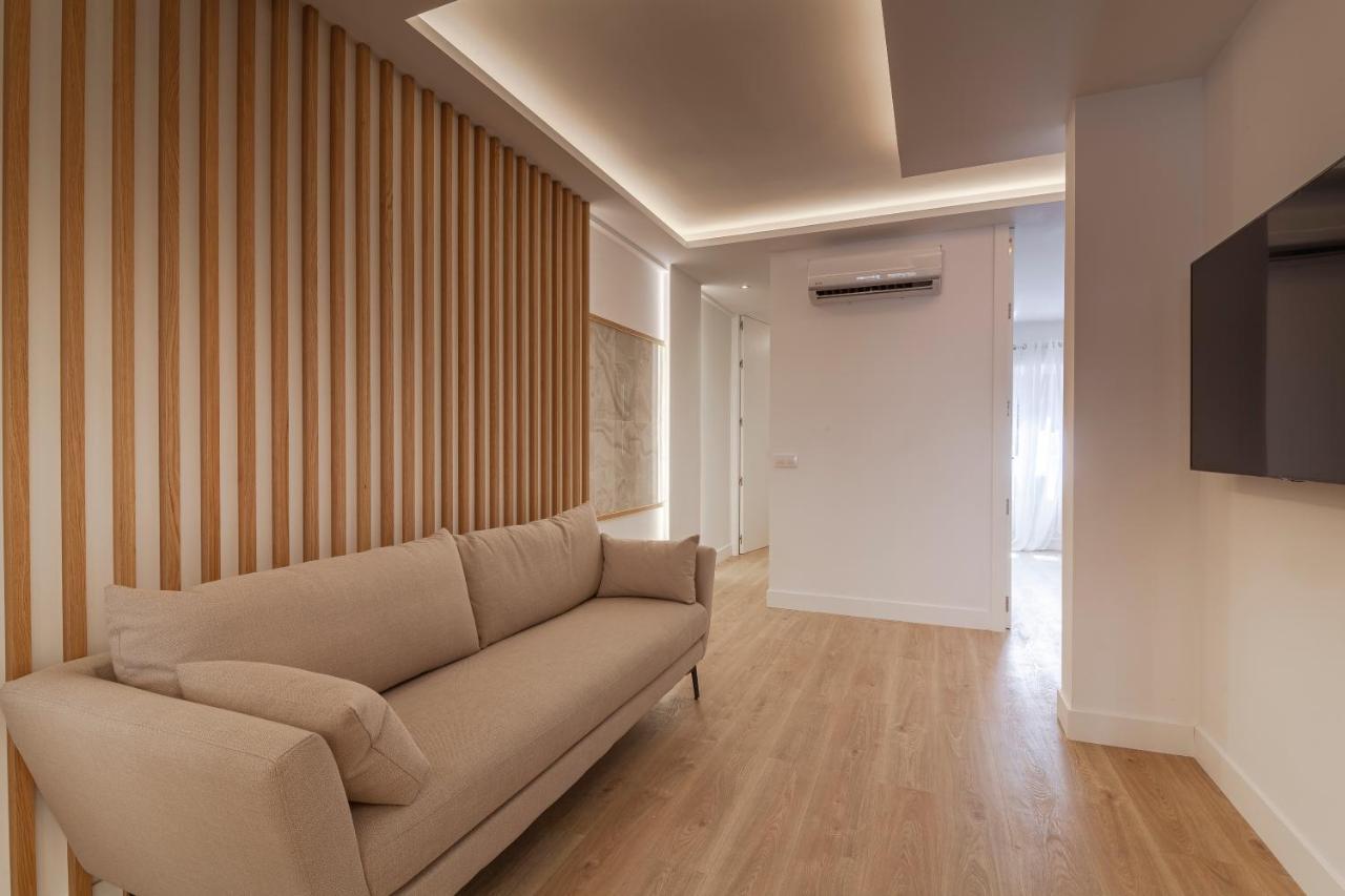 Gran Via I Calle De Silva 2br 2bh Apartment