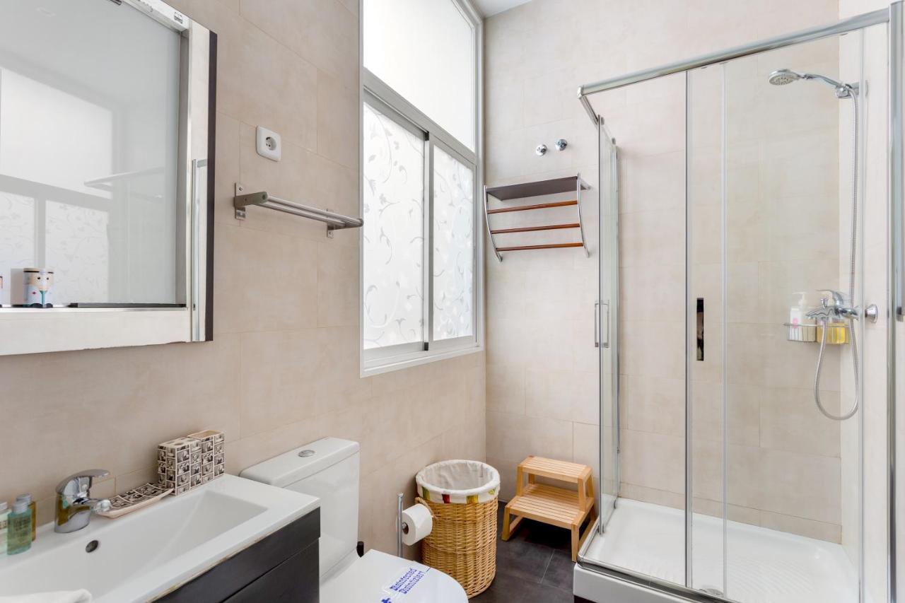 1 Bedroom 1 Bathroom Furnished Stylish Apt- Malasana - Mintystay Apartment Madrid