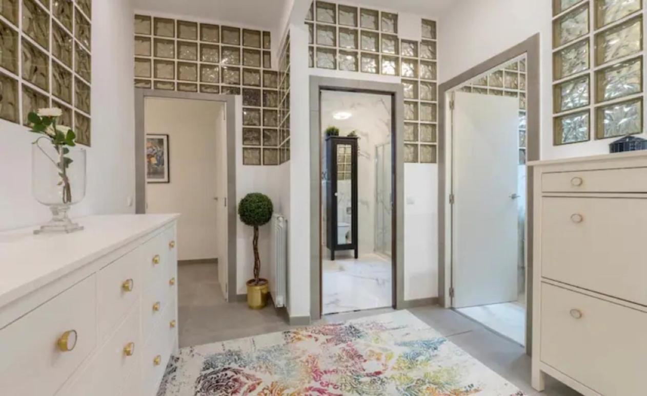2 Bedrooms 2 Bathrooms Furnished - Plaza Mayor - Spacious & Equipped - Mintystay Apartment *
