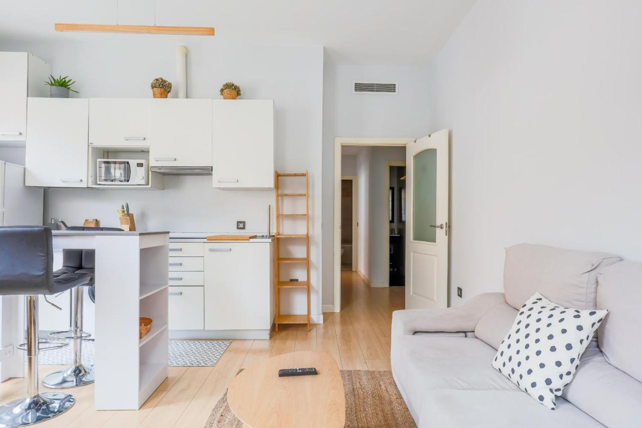 Bright Modern - 2bedrooms 2baths -cuatro Caminos *