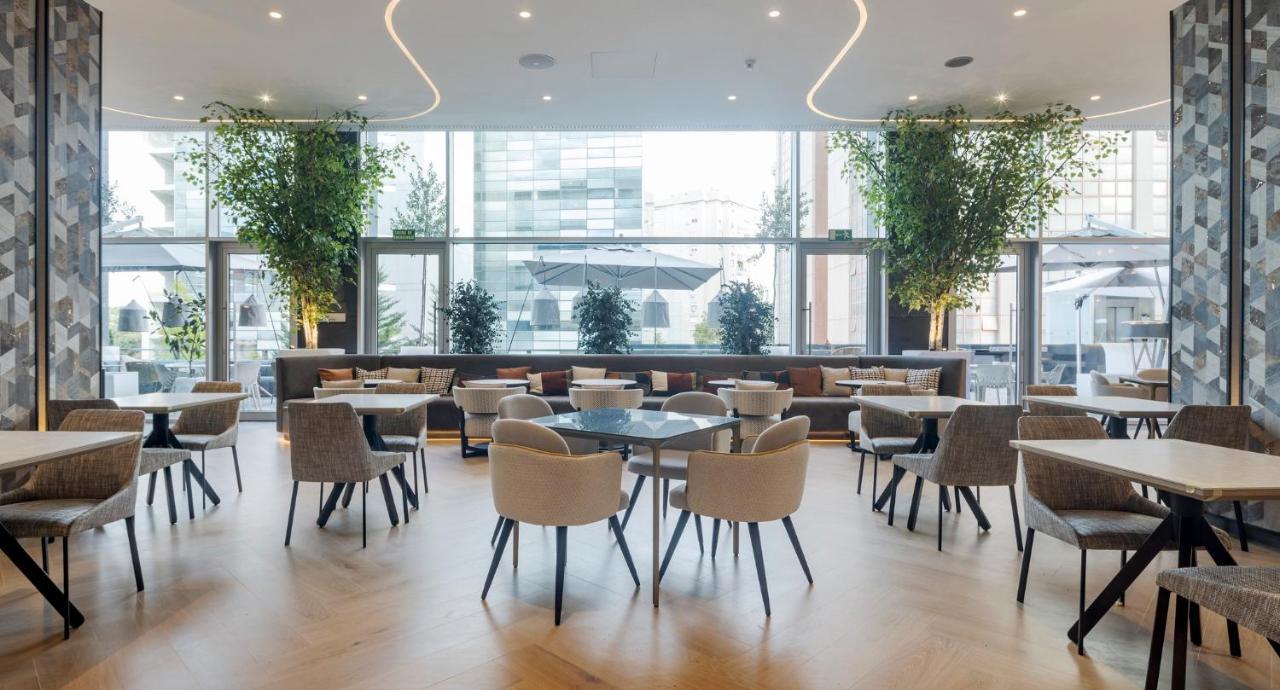 Hotel Ilunion Atrium 4*