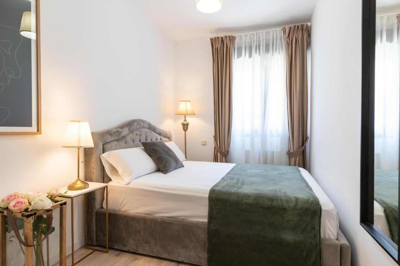 Charleroi Xxii Deluxe Apartamento