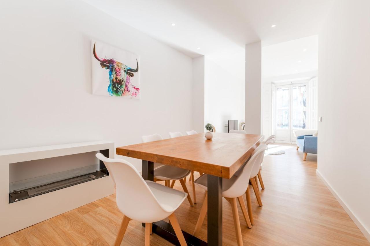 3 Bedrooms 2 Bathrooms Furnished - La Latina - Bright & Spacious - Mintystay Apartment
