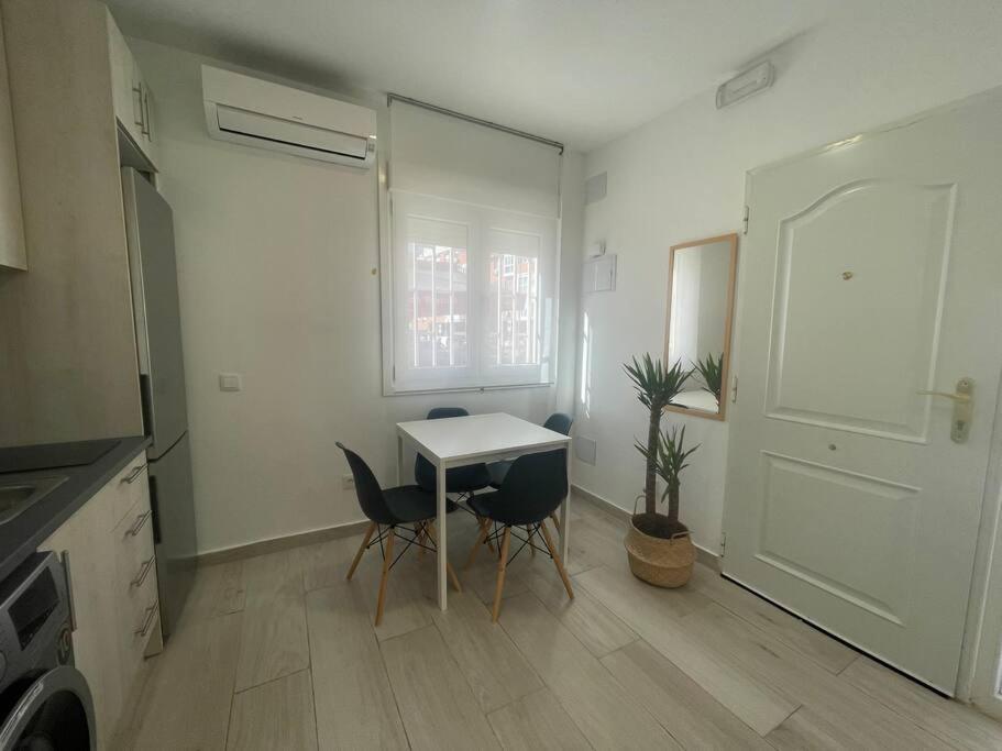 With Parking Space-afric Apartment Madrid