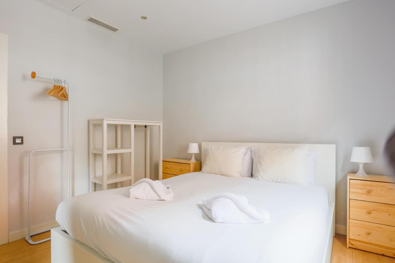 Bright Modern - 2bedrooms 2baths -cuatro Caminos Apartment *