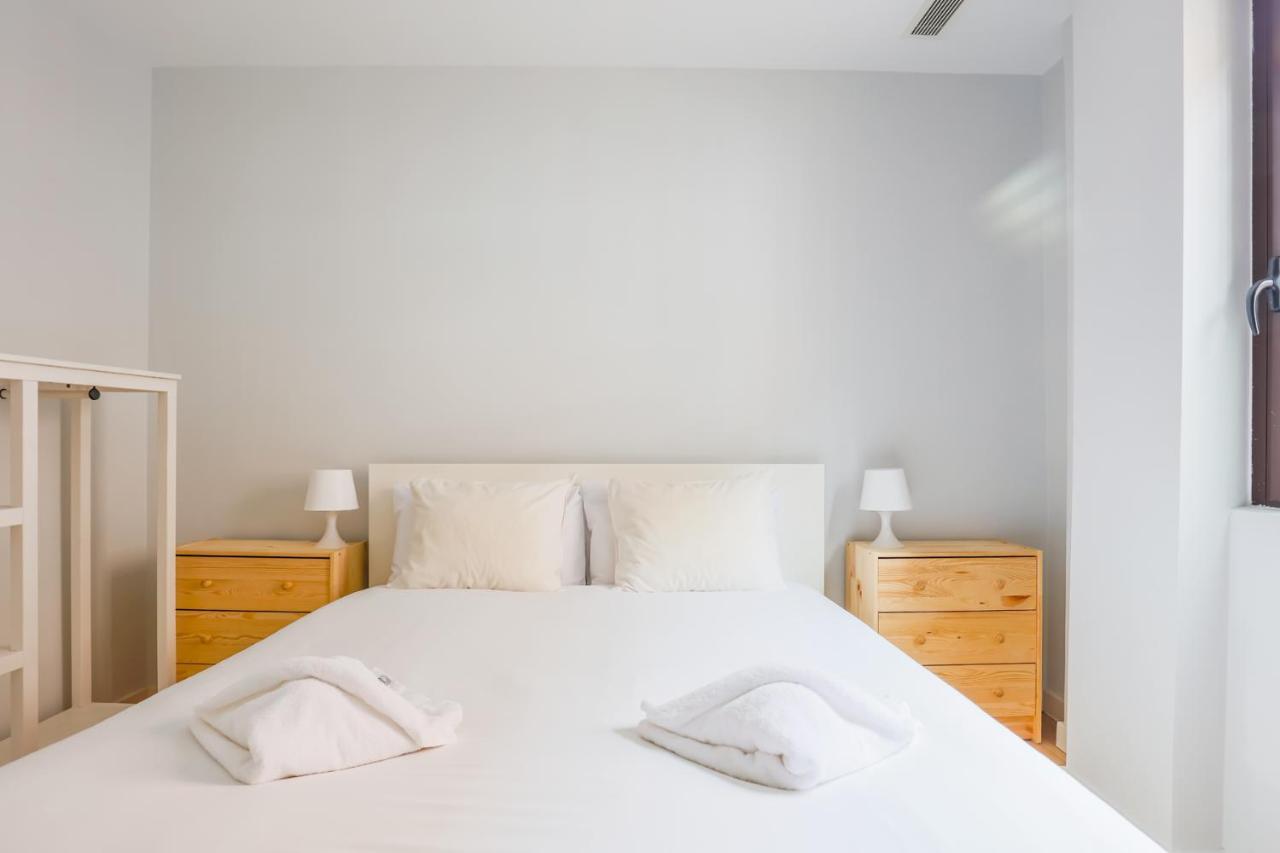 Apartment Bright Modern - 2bedrooms 2baths -cuatro Caminos Madrid