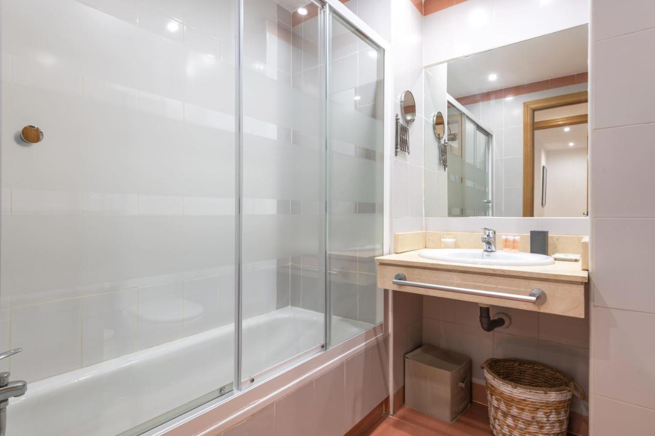 2 Bedrooms 2 Bathrooms Furnished - Malsana - With Pool - Mintystay Lejlighed Madrid