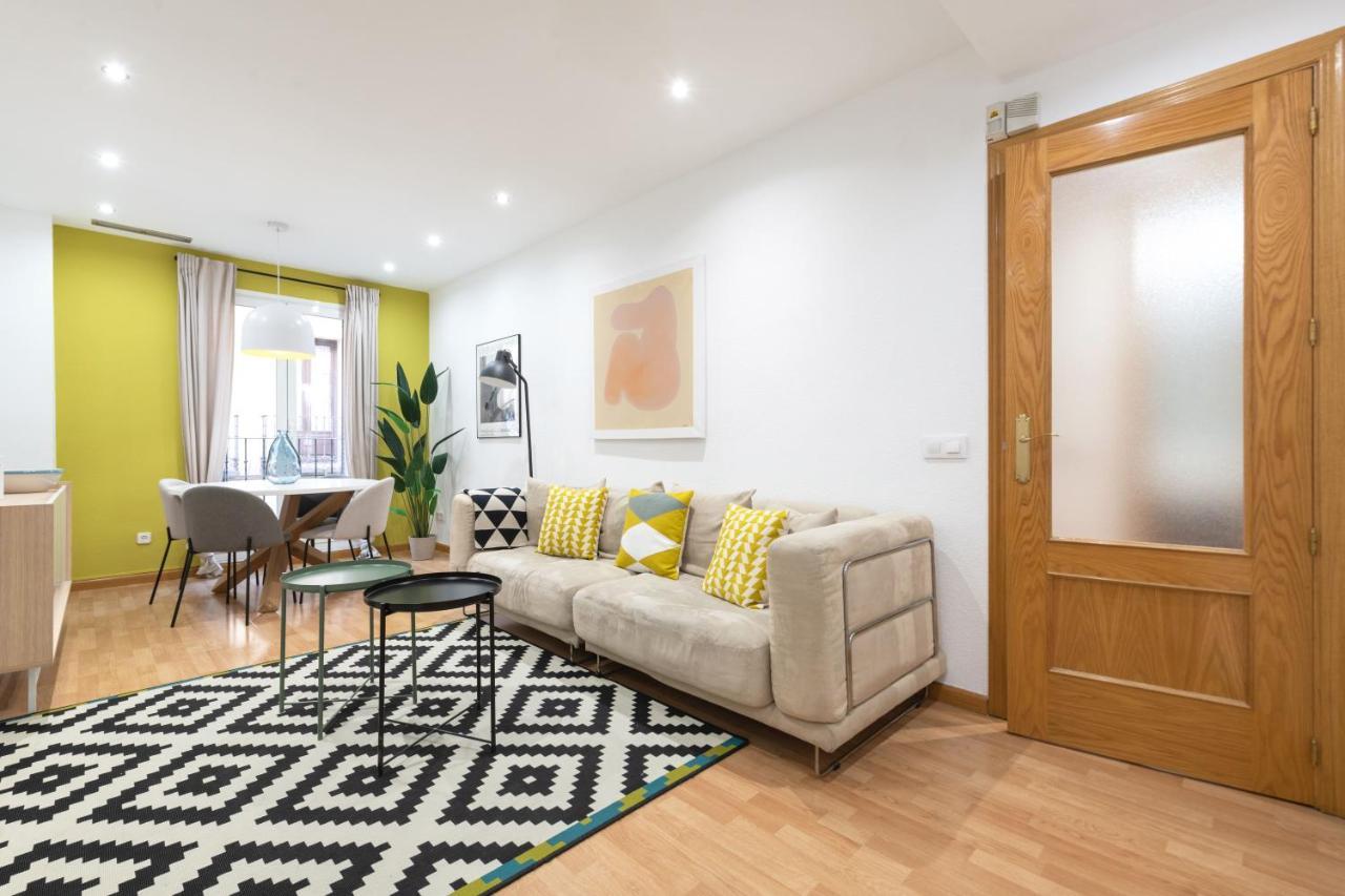 Lejlighed 2 Bedrooms 2 Bathrooms Furnished - Malsana - With Pool - Mintystay Madrid