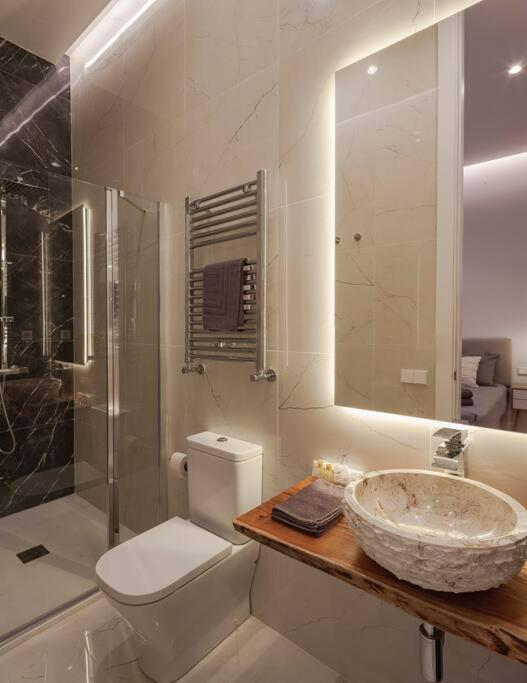 Apartment Centro Iii Calle Carrera De San Jeronimo 3br 3bh Madrid