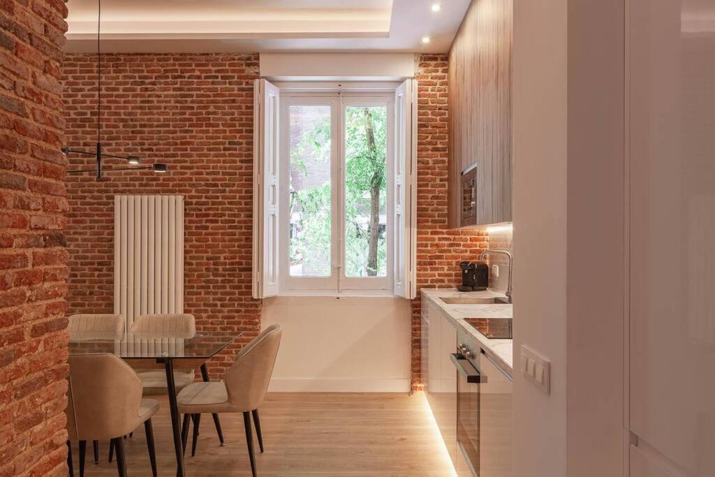 Salamanca V Calle Alcantara 3br 3bh Apartment Madrid