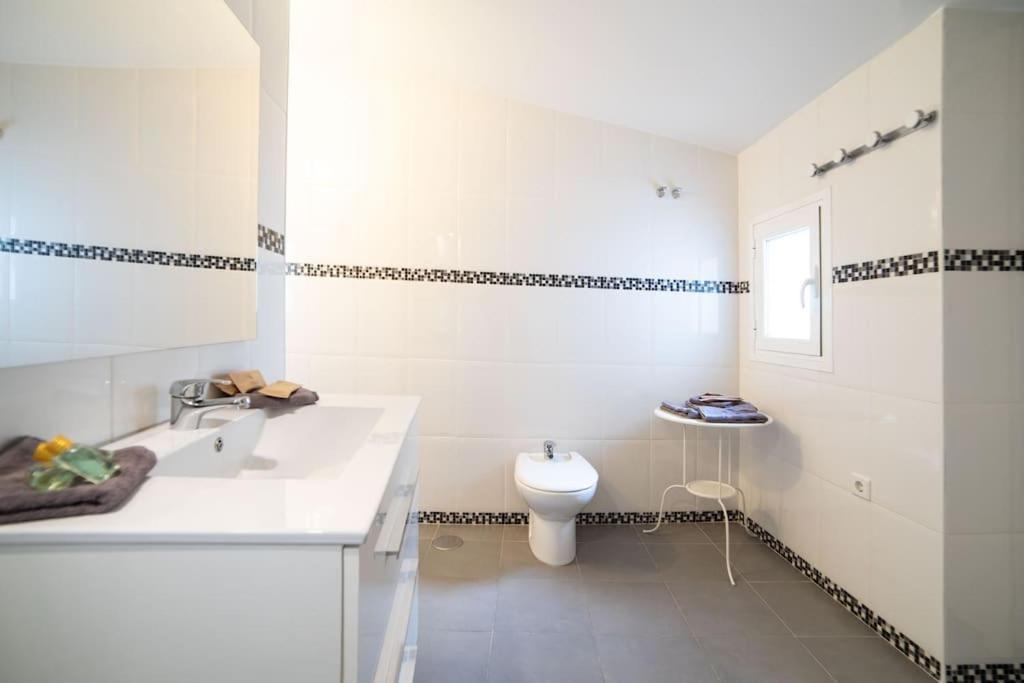 Cozy Plaza Espana I Renovated 3br 2bh Apartment