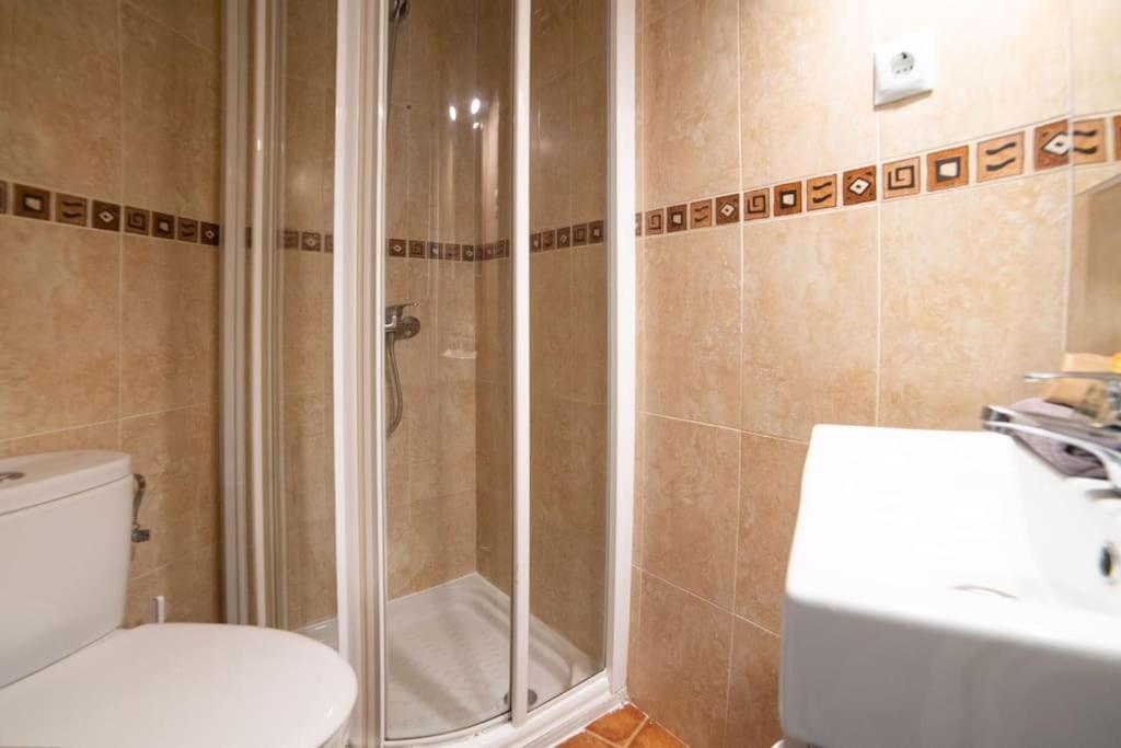 Cozy Plaza Espana I Renovated 3br 2bh Apartamento
