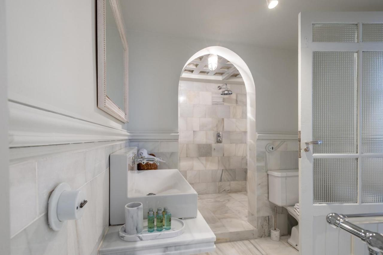 3 Bedrooms 2 Bathrooms Furnished - Malasana - Terrace - Bright In Downtown Area - Mintystay *