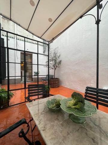 3 Bedrooms 2 Bathrooms Furnished - Malasana - Terrace - Bright In Downtown Area - Mintystay * Madrid