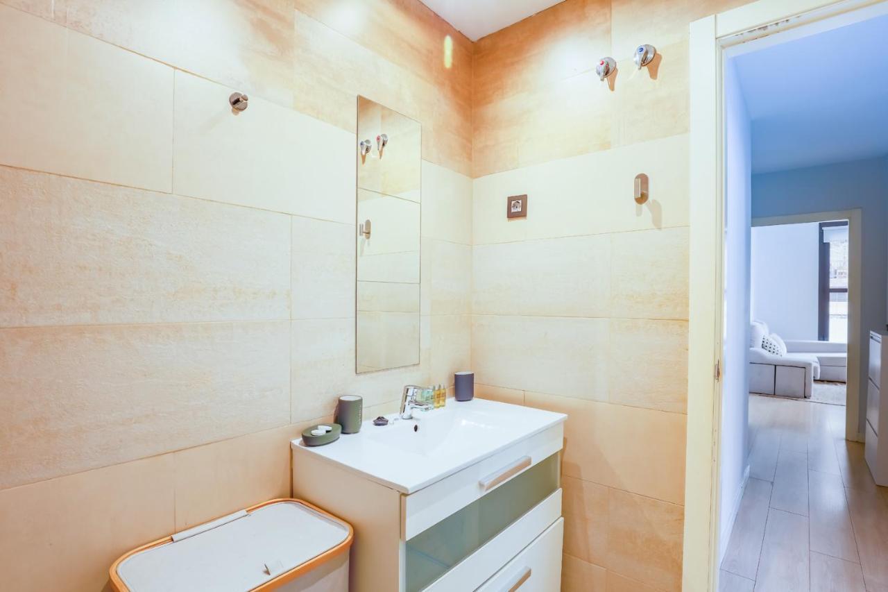 Bright Modern - 2bedrooms 2baths -cuatro Caminos Apartment Madrid