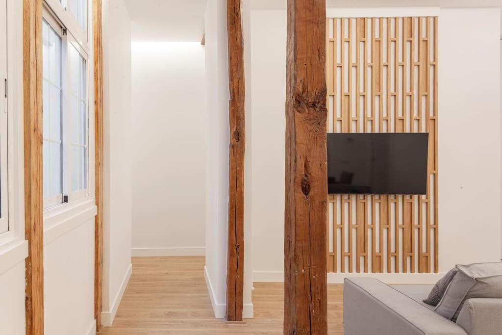 Apartment Centro Iii Calle Carrera De San Jeronimo 3br 3bh Madrid